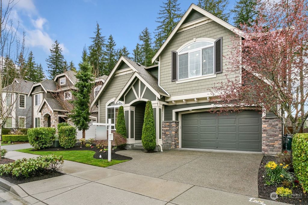 Photo of 10951 240th Avenue NE, Redmond, WA 98053 (MLS # 2215928)