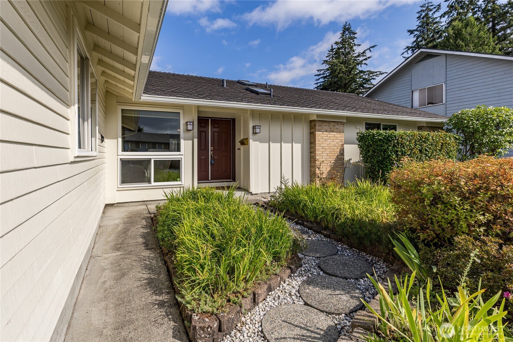 2555 Forest Ridge Drive SE