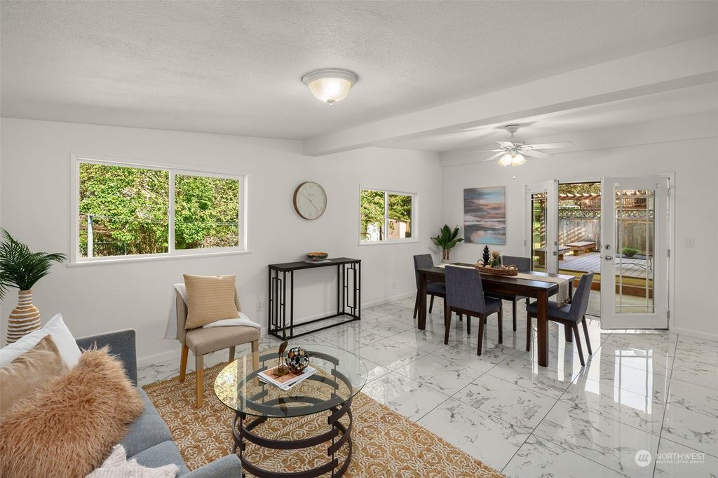 Photo of 504 Index Ave NE Ave, Renton, WA 98056 (MLS # 2227878)