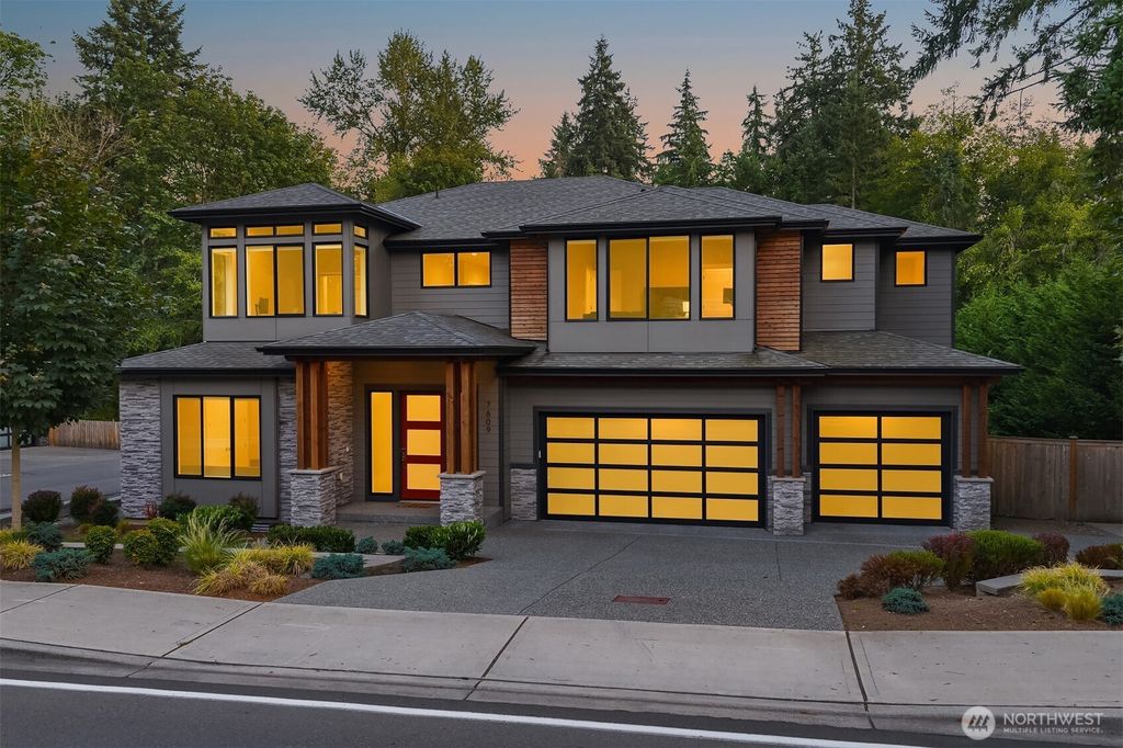 Photo of 7609 NE 155th Street, Kenmore, WA 98028 (MLS # 2440205)