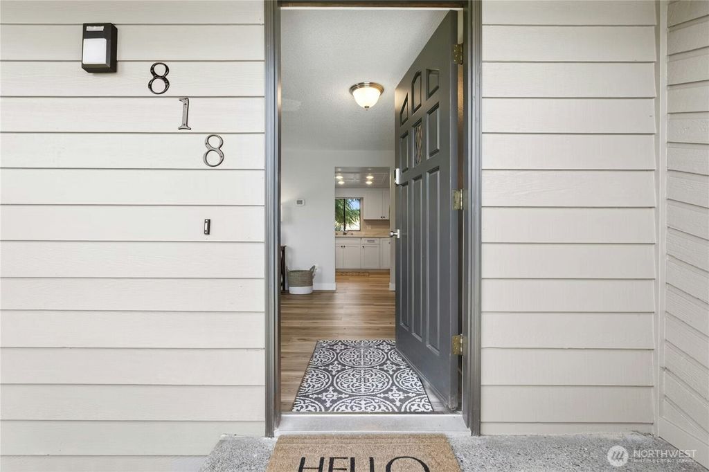 Photo of 818 91st Place SE, Everett, WA 98208 (MLS # 2408884)