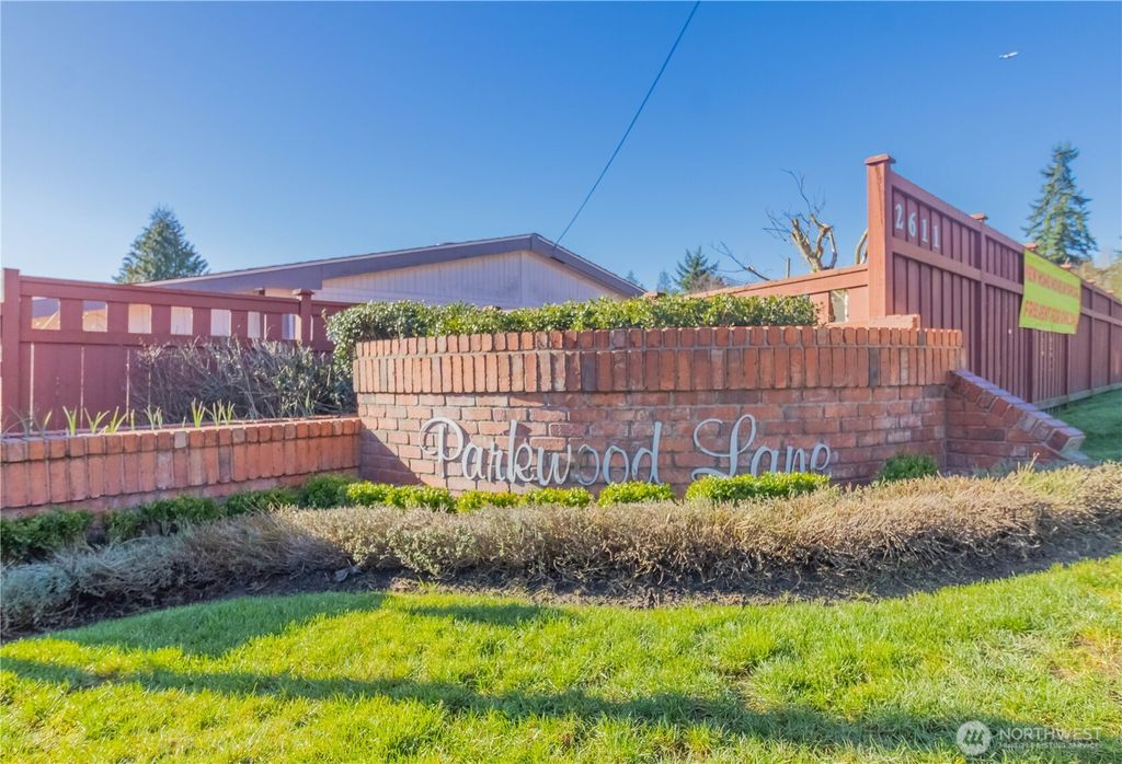 Photo of 2611 S 288th St St #38, Federal Way, WA 98003 (MLS # 2479638)