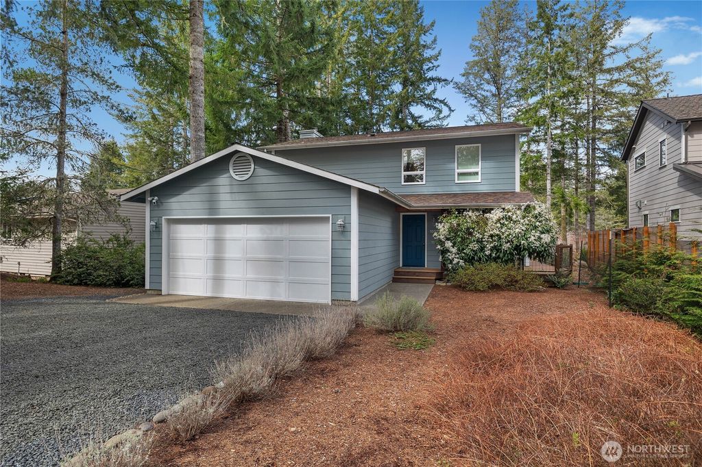Photo of 1051 E Ballantrae Drive, Shelton, WA 98584 (MLS # 2502810)