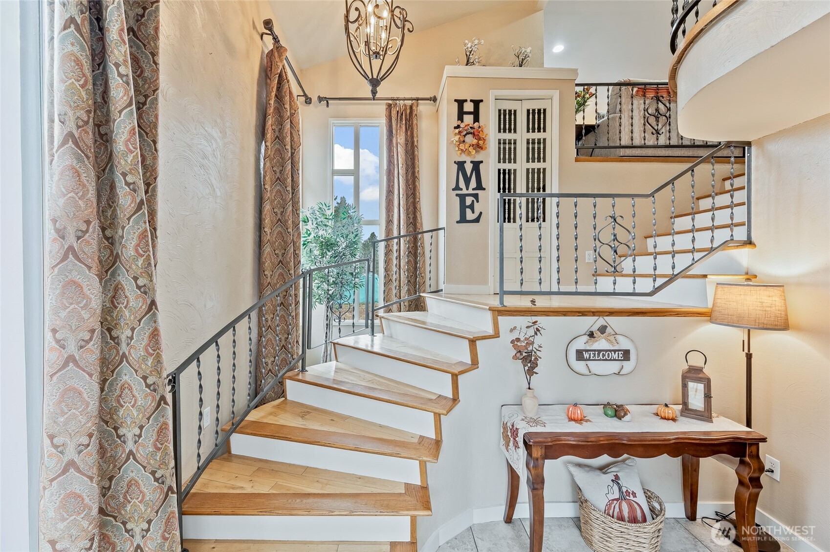 809 N Kenroy Terrace