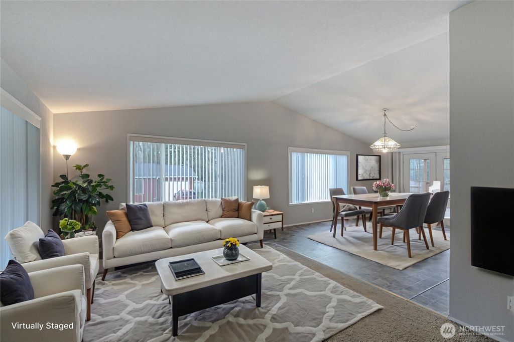 Photo of 1622 14th Avenue SE, Olympia, WA 98501 (MLS # 2458773)