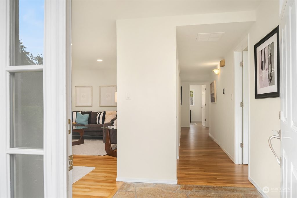 Photo of 6412 123rd Avenue SE, Bellevue, WA 98006 (MLS # 2270657)