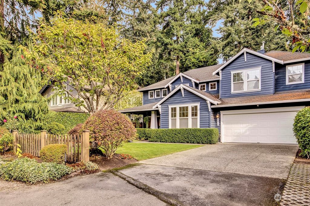 Photo of 4618 88th Avenue SE, Mercer Island, WA 98040 (MLS # 2005456)