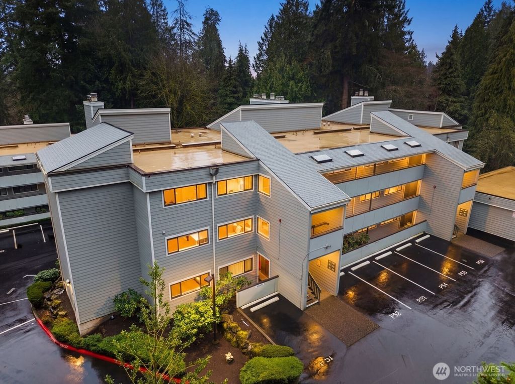 Photo of 13741 15th Avenue NE #C3, Seattle, WA 98125 (MLS # 2487724)