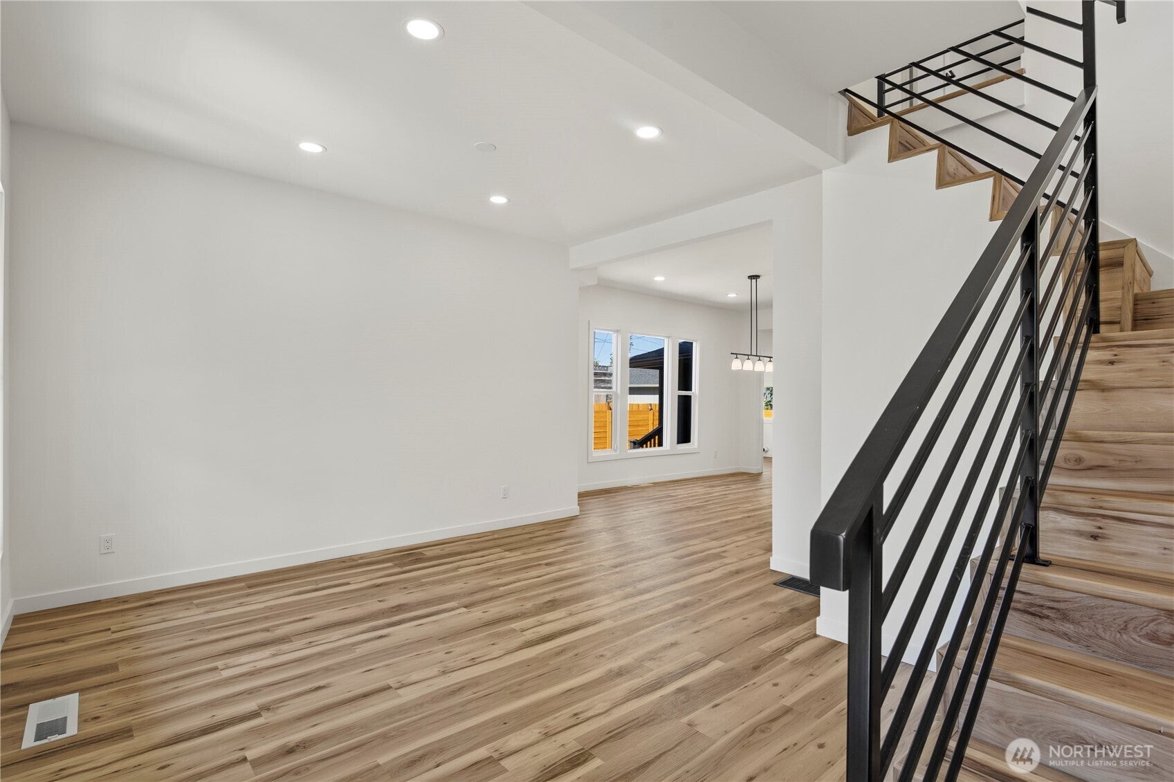 719 S Sprague Ave