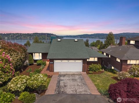 Photo of 10468 Forest Avenue S, Seattle, WA 98178 (MLS # 2524385)