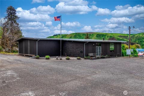 Photo of 308 S 6th Street, Dayton, WA 99328 (MLS # 2564253)