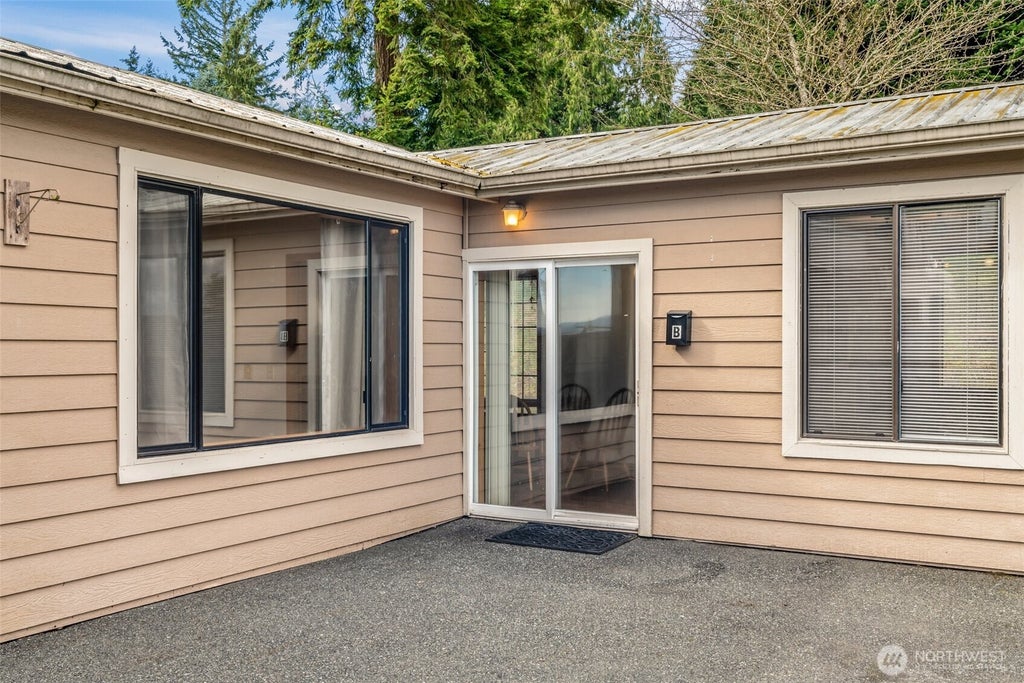 Photo of 14716 2nd Avenue NW #B, Marysville, WA 98271 (MLS # 2565305)