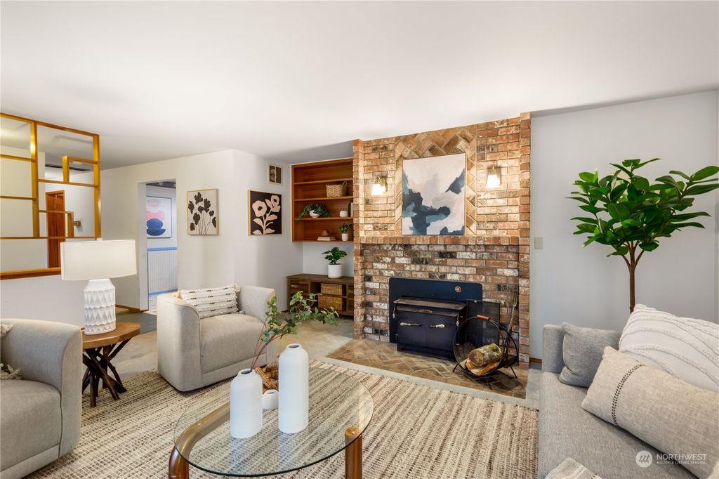 Photo of 24025 95th Place W, Edmonds, WA 98020 (MLS # 2184371)