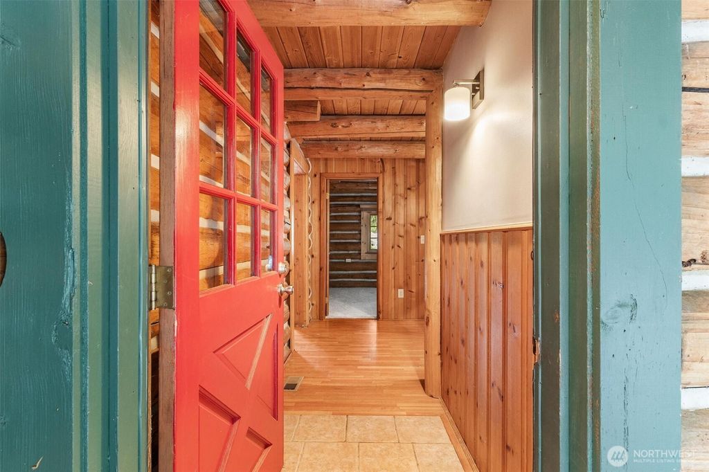 Photo of 19125 233rd Avenue NE, Woodinville, WA 98077 (MLS # 2525973)