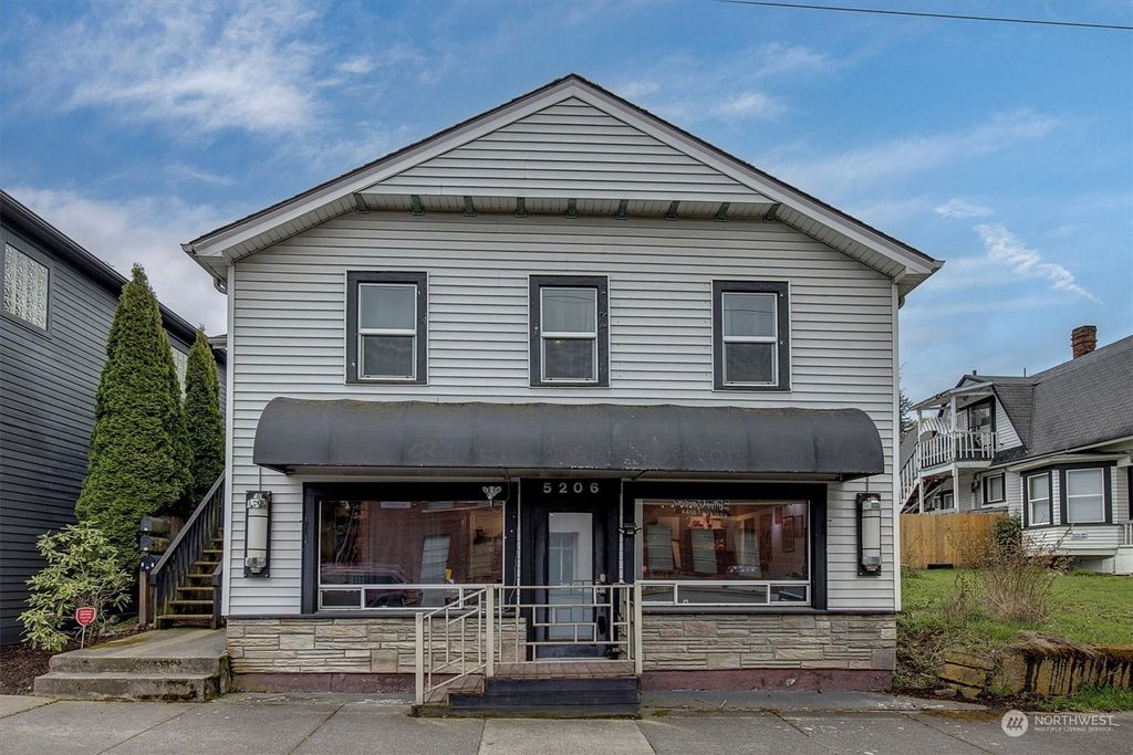 Photo of 5206 S 2nd Avenue, Everett, WA 98203 (MLS # 2219558)