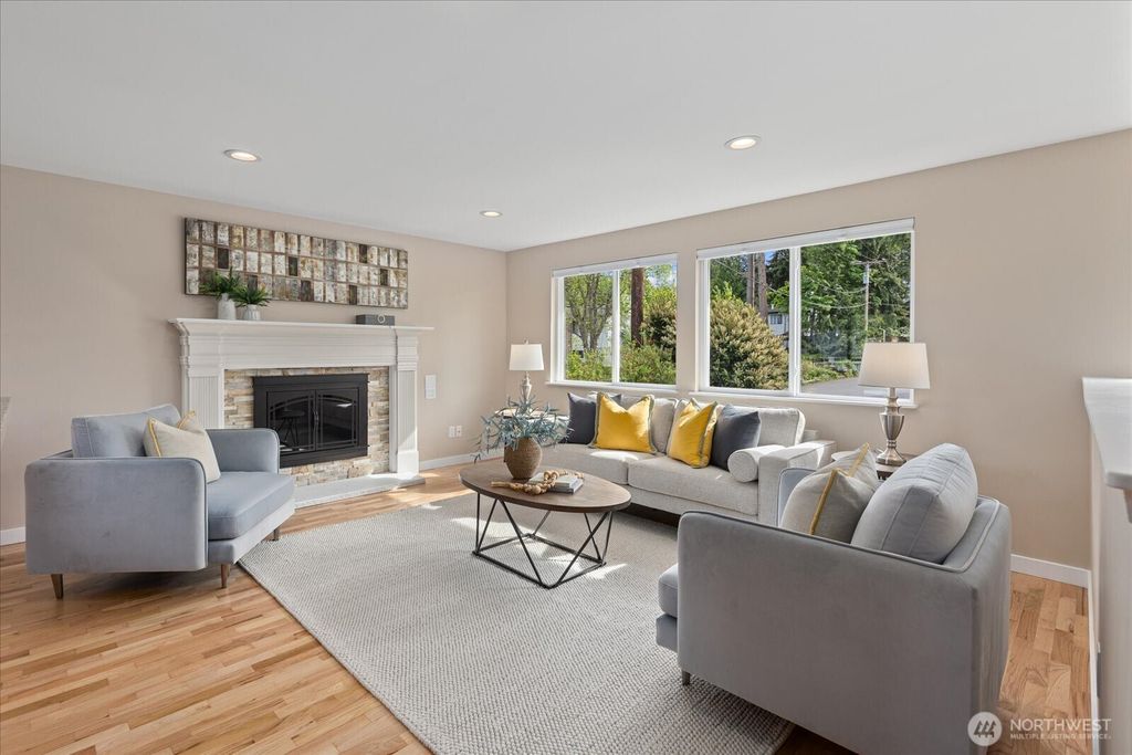Photo of 7344 125th Place SE, Newcastle, WA 98056 (MLS # 2405406)