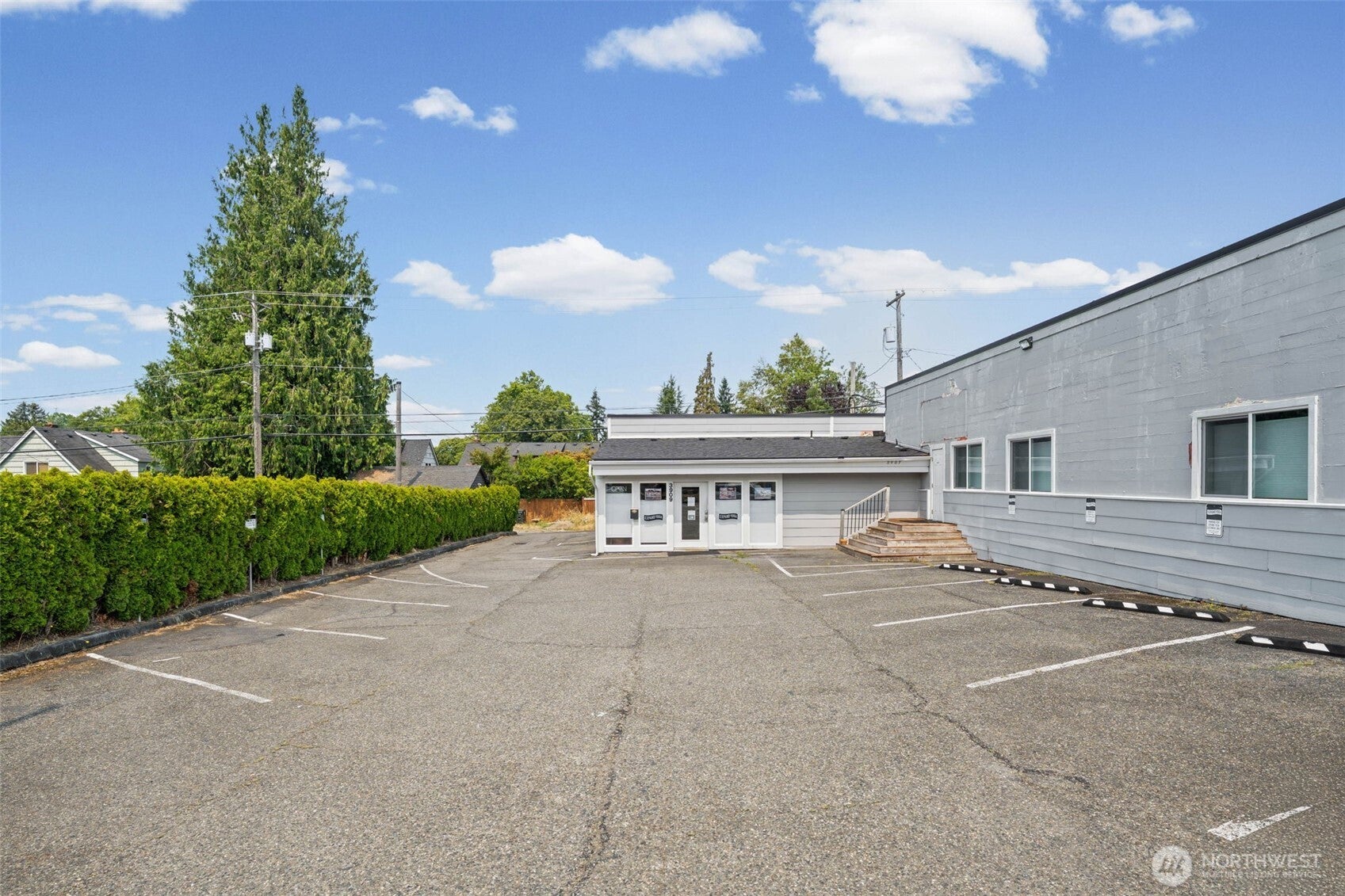 3907 6th Ave