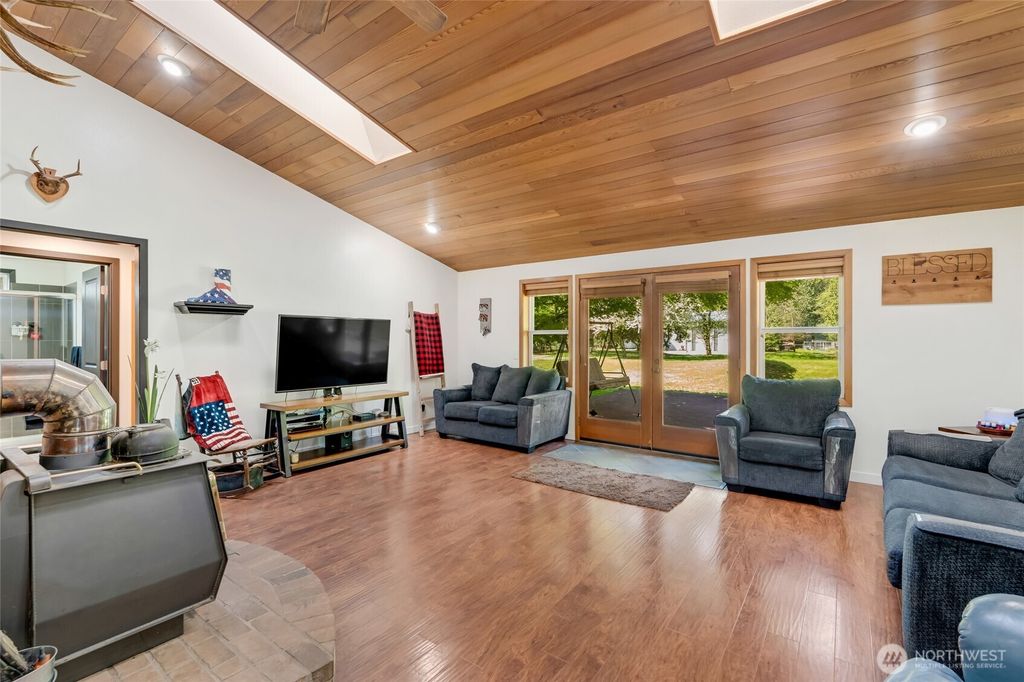 Photo of 26922 133rd Avenue NE, Arlington, WA 98223 (MLS # 2370331)
