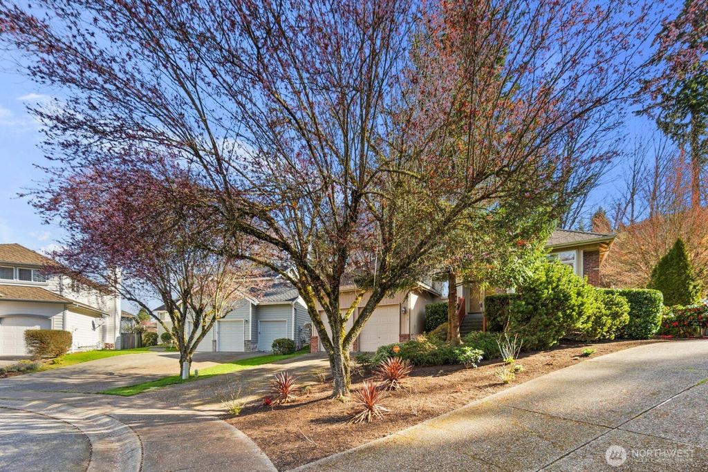 Photo of 8218 126th Place SE, Newcastle, WA 98056 (MLS # 2489703)