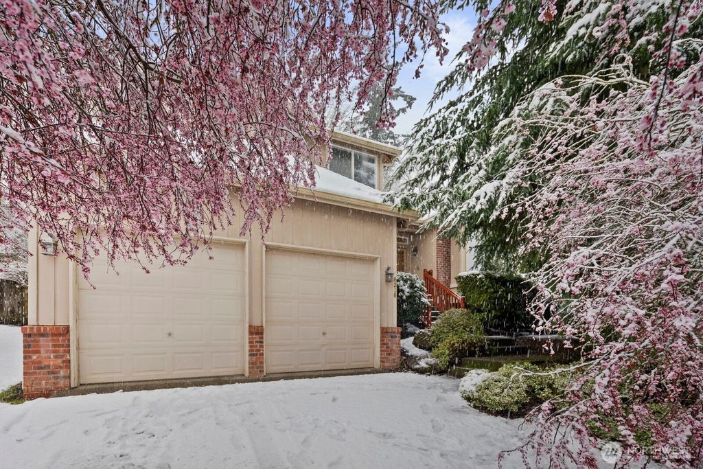 Photo of 8218 126th Place SE, Newcastle, WA 98056 (MLS # 2489703)