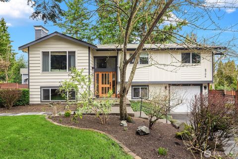 Photo of 8704 NE 133rd Place, Kirkland, WA 98034 (MLS # 2482037)