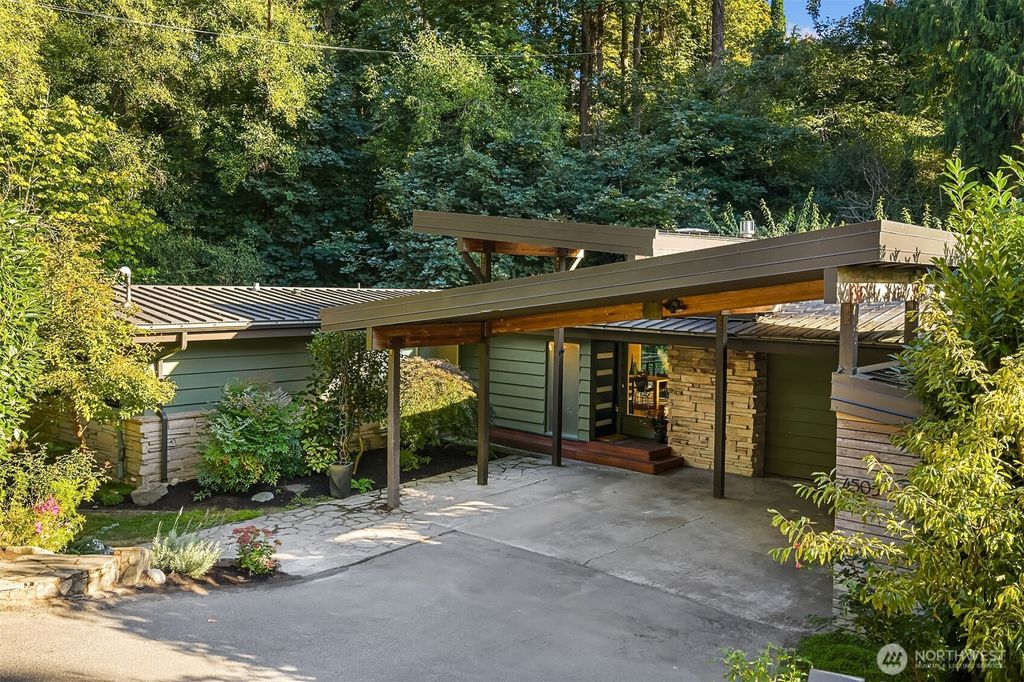 Photo of 4505 W Raye Street, Seattle, WA 98199 (MLS # 2446099)