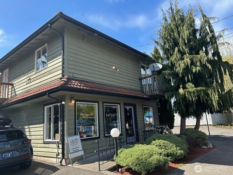 Photo of 428 Pine Avenue, Snohomish, WA 98290 (MLS # 2477837)