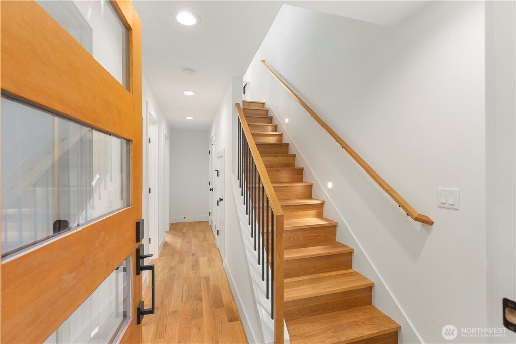 Photo of 3934 B S Angeline Street, Seattle, WA 98118 (MLS # 2558448)