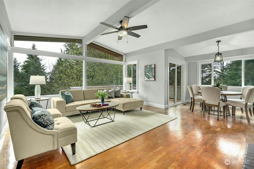 Photo of 15647 SE 43rd Street, Bellevue, WA 98006 (MLS # 2215764)