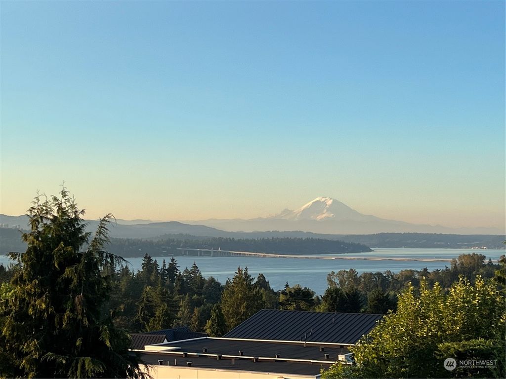 Photo of 6238 50th Avenue NE, Seattle, WA 98115 (MLS # 2006253)