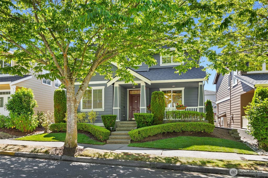 Photo of 3193 NE Marquette Way, Issaquah, WA 98029 (MLS # 2568237)