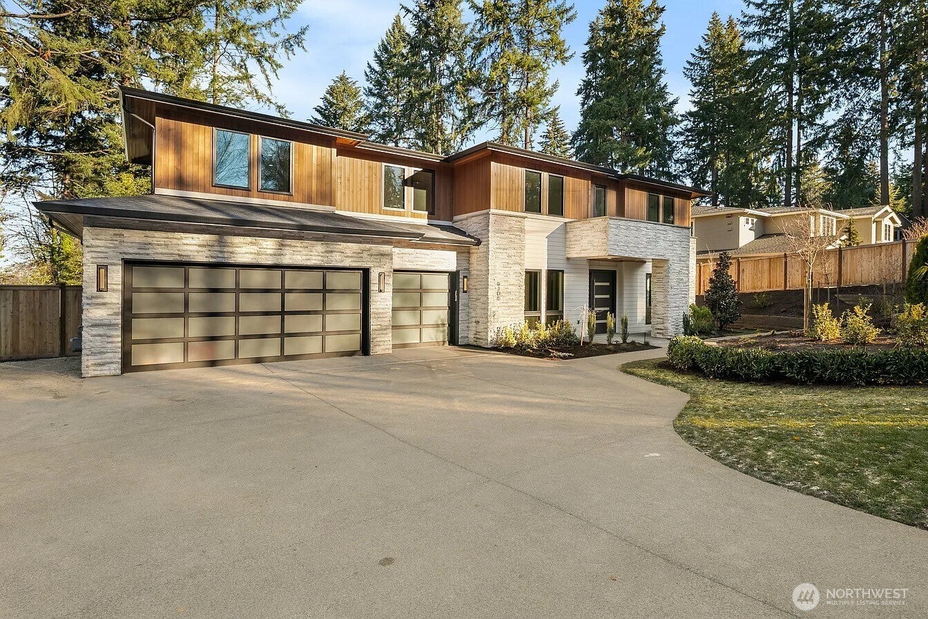 9206 NE 24th Street