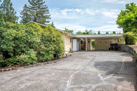 2102 Burcham Street Kelso WA 98626