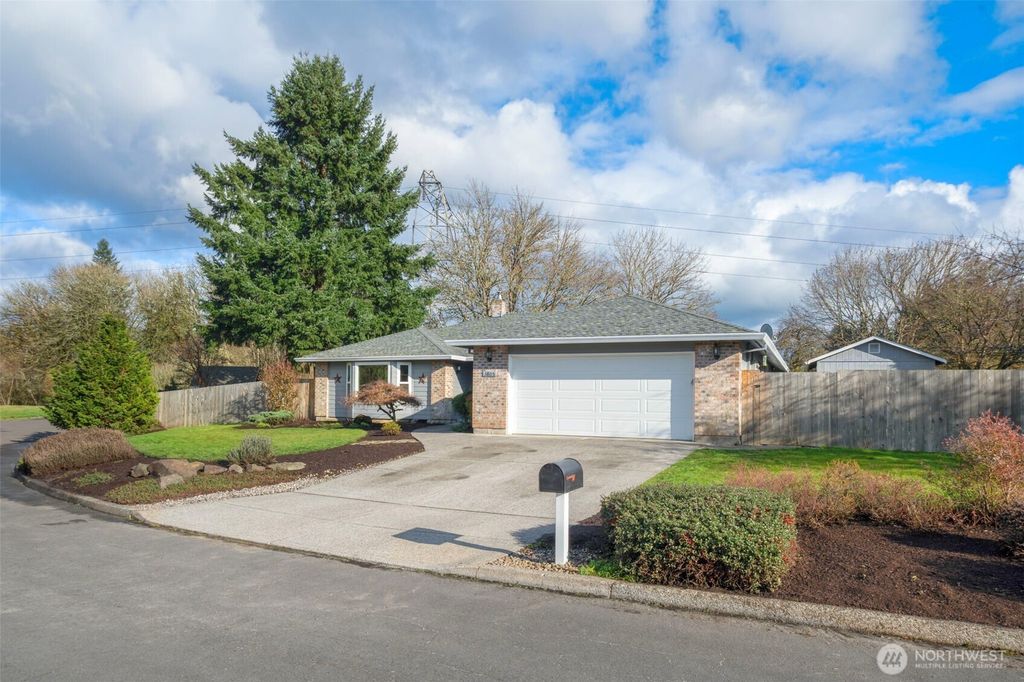 Photo of 3805 NE 160th Street, Ridgefield, WA 98642 (MLS # 2483798)