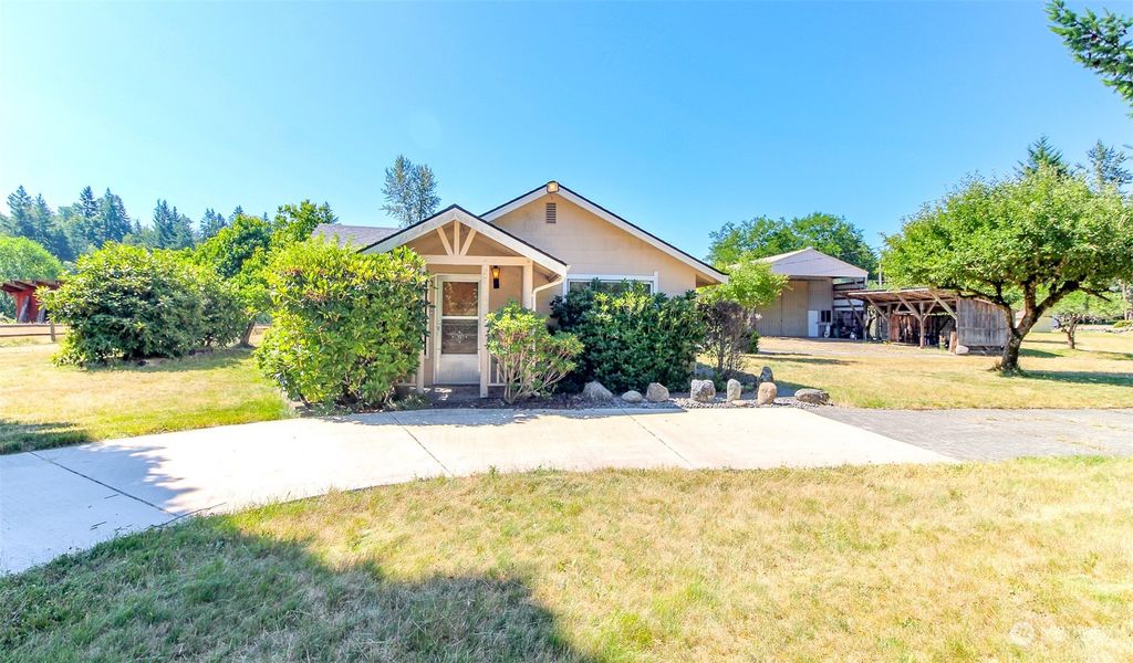 Photo of 27001 SE 256th Avenue, Ravensdale, WA 98051 (MLS # 2143980)