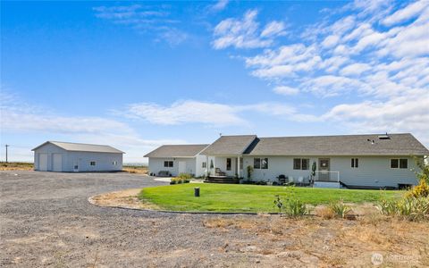 Photo of 13021 Road 12.7 NW, Quincy, WA 98848 (MLS # 2484740)