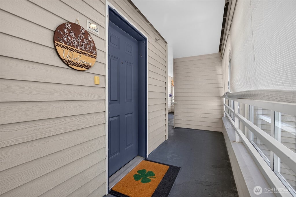 Photo of 2125 California Avenue SW #302, Seattle, WA 98116 (MLS # 2588670)