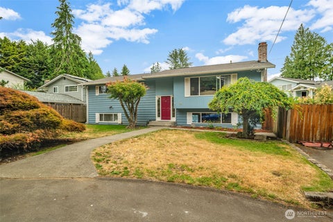 Photo of 302 N 188th Street, Shoreline, WA 98133 (MLS # 2548047)