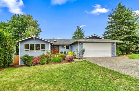 Photo of 6164 NE 192nd Street, Kenmore, WA 98028 (MLS # 2530583)