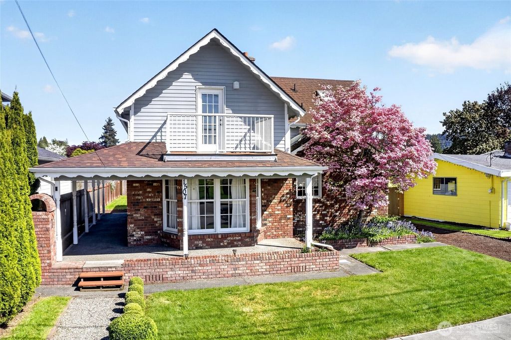 Photo of 1570 Mason Street, Sumner, WA 98390 (MLS # 2513680)