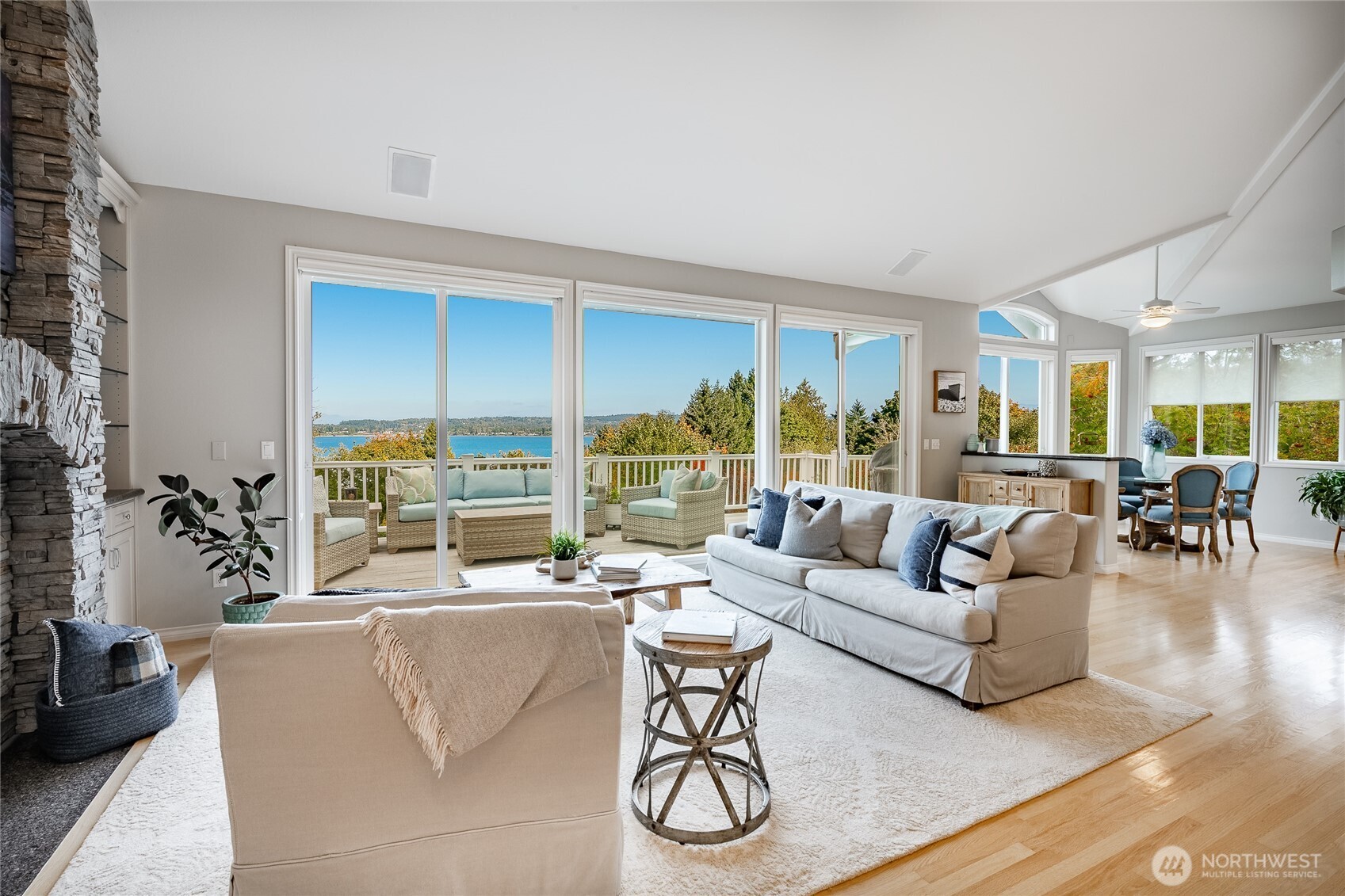 5332 Canvasback Loop