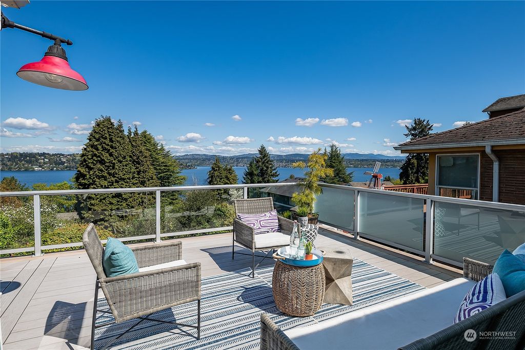 Photo of 9752 Waters Avenue S, Seattle, WA 98118 (MLS # 2223151)