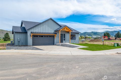 Photo of 131 Fruitful Place, Cashmere, WA 98815 (MLS # 2382920)
