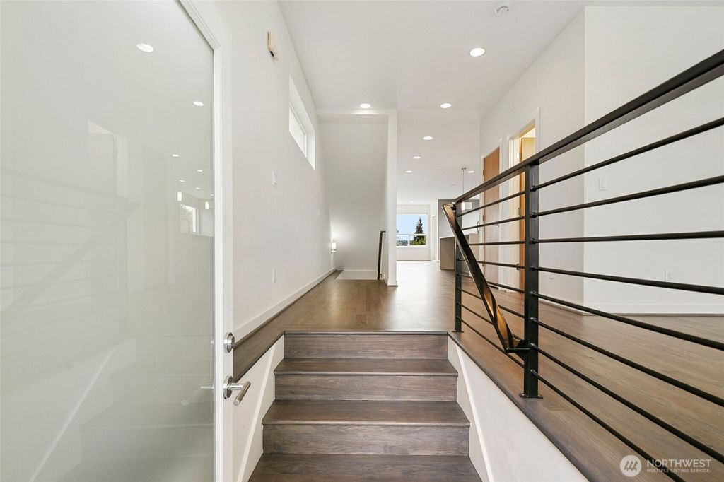 Photo of 221 NW 50th Street, Seattle, WA 98107 (MLS # 2520897)