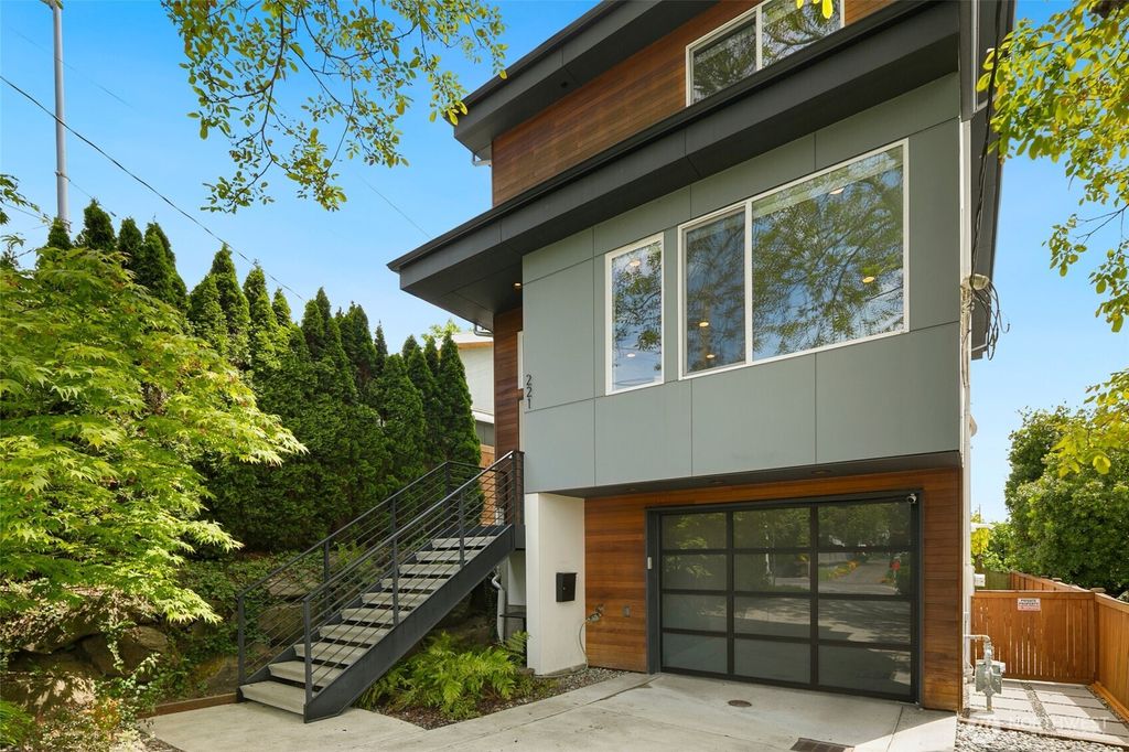 Photo of 221 NW 50th Street, Seattle, WA 98107 (MLS # 2520897)