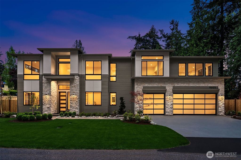 Photo of 11005 NE 15th Street, Bellevue, WA 98004 (MLS # 2522192)