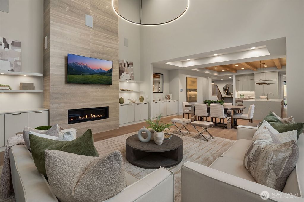 Photo of 11005 NE 15th Street, Bellevue, WA 98004 (MLS # 2522192)