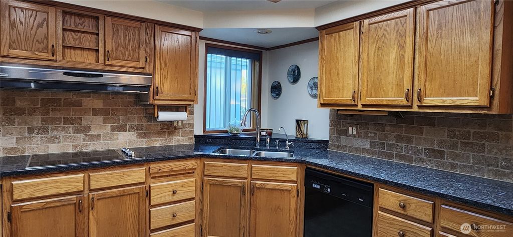 Photo of 5900 64th Street NE #225, Marysville, WA 98270 (MLS # 2443534)