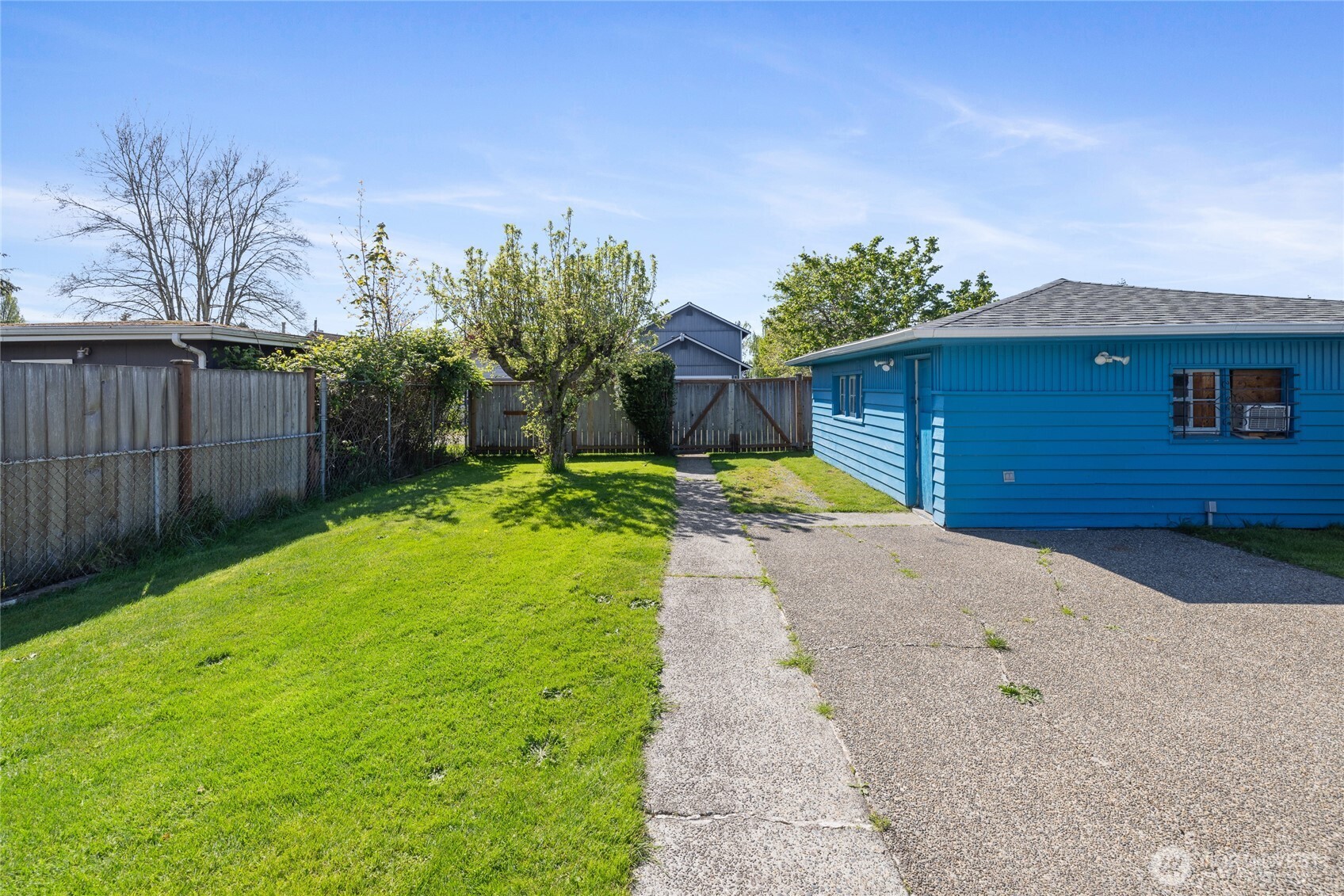 5236 S Thompson Avenue