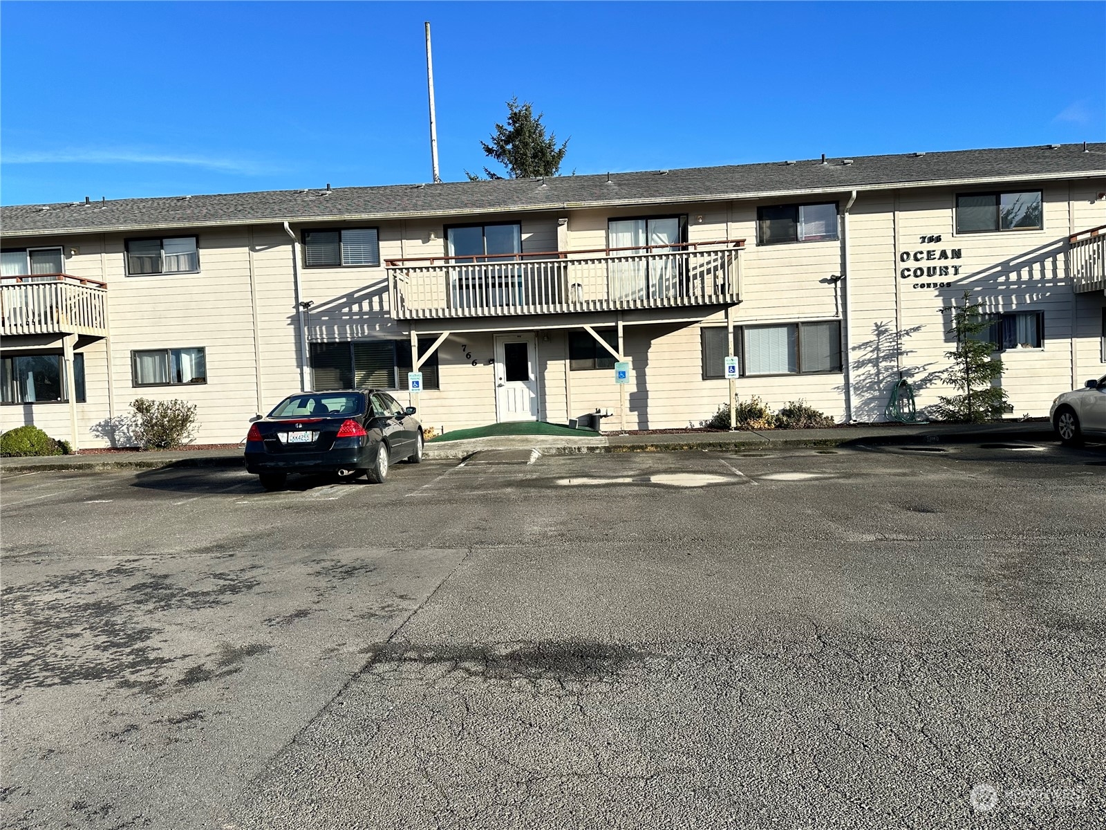 766 Ocean Court 212